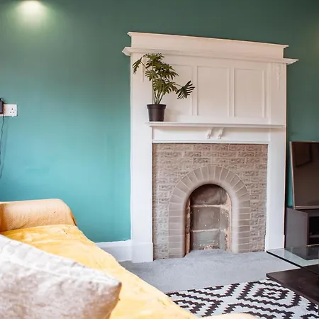 Modern Bright Central Spacious Flat Apartment *