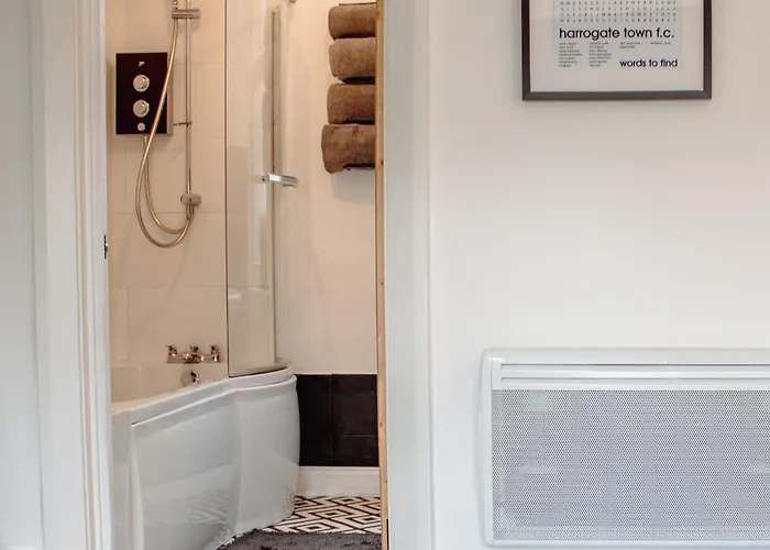 Modern Bright Spacious Flat Harrogate