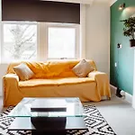 Modern Bright Spacious Flat * Harrogate
