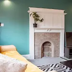 Modern Bright Spacious Flat Lägenhet *