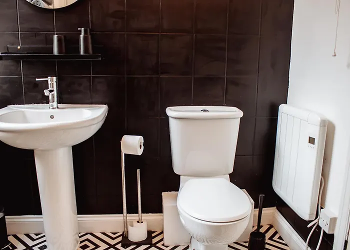 Modern Bright Spacious Flat * Χαρογκέιτ